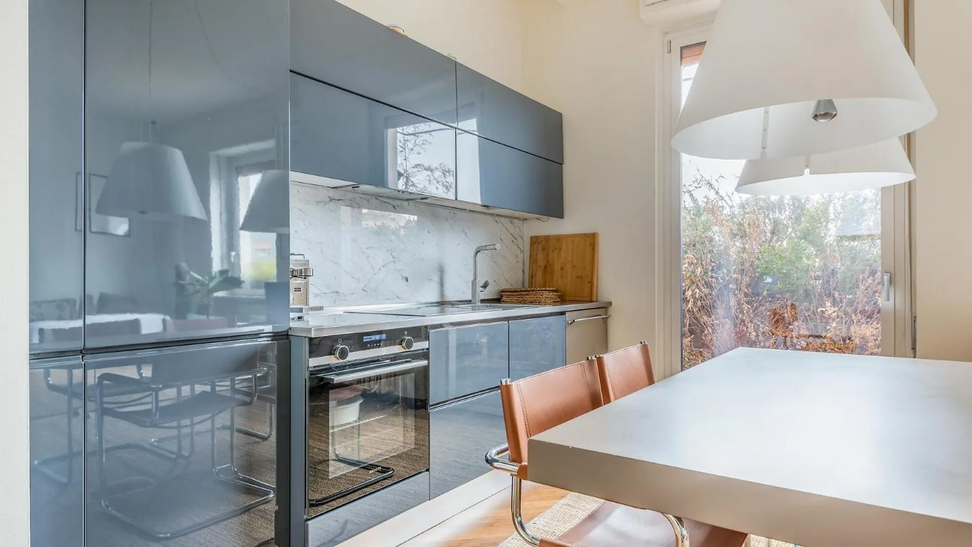 Milan Corso Genova 16 -Wifi-3Pax Apartment 0*,  Italy