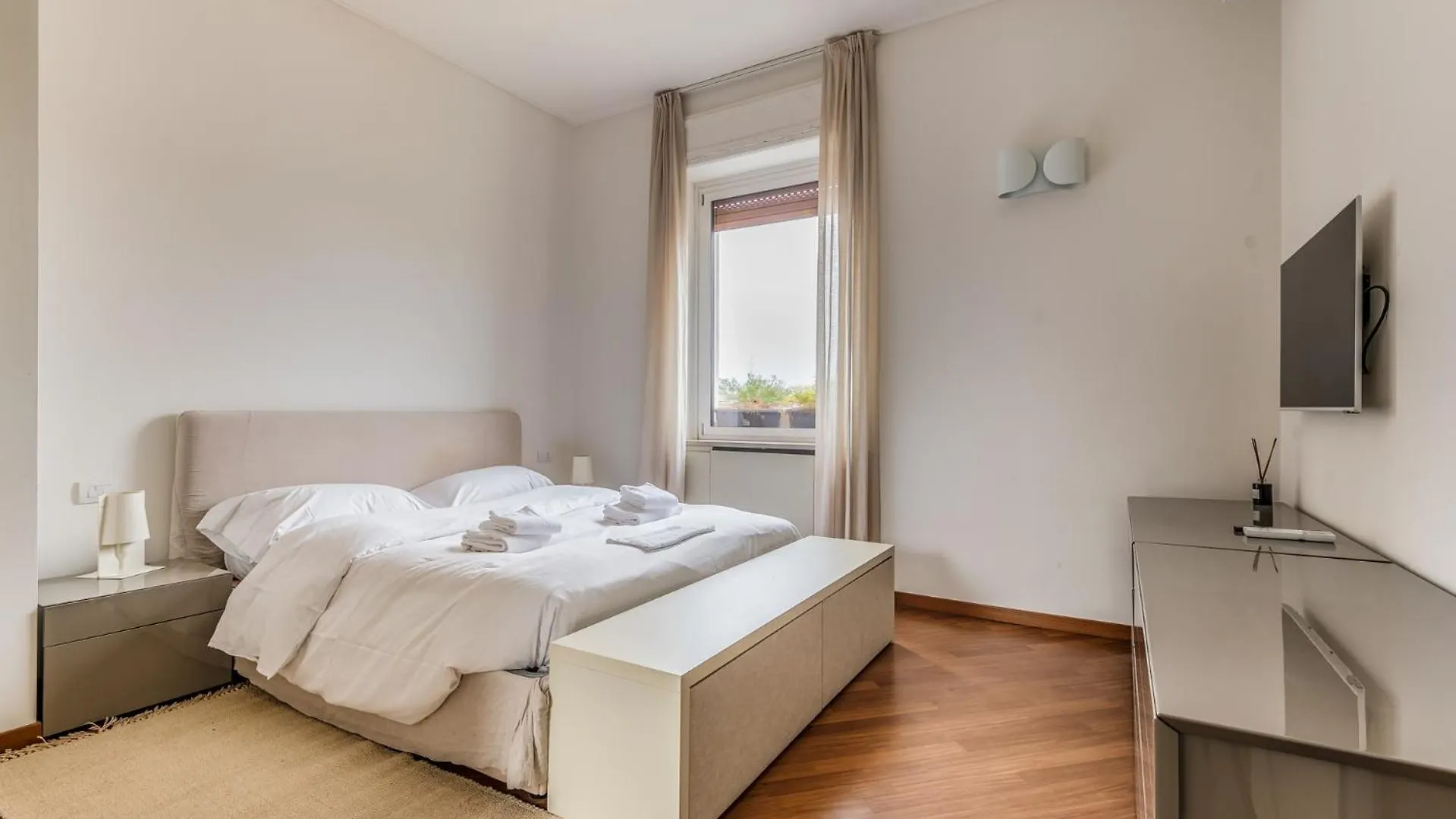 Milan Corso Genova 16 -Wifi-3Pax Apartment Italy